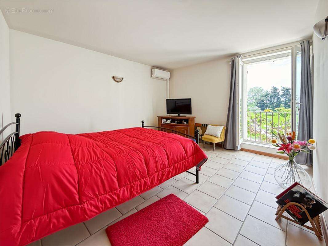 Maison à COURTHEZON