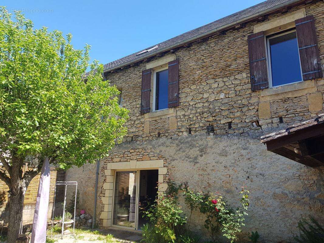 Maison à MONTIGNAC