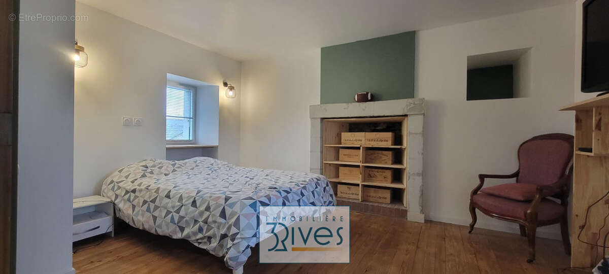 Maison à SAINT-SATURNIN-SUR-LOIRE