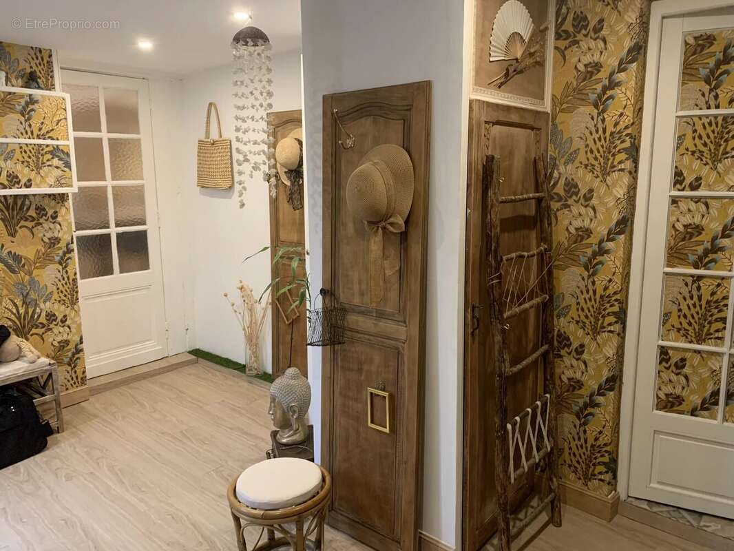 Maison à SAINT-SEURIN-DE-PRATS