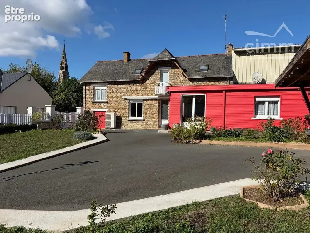Maison au bourg de Conquereuil - photo 1