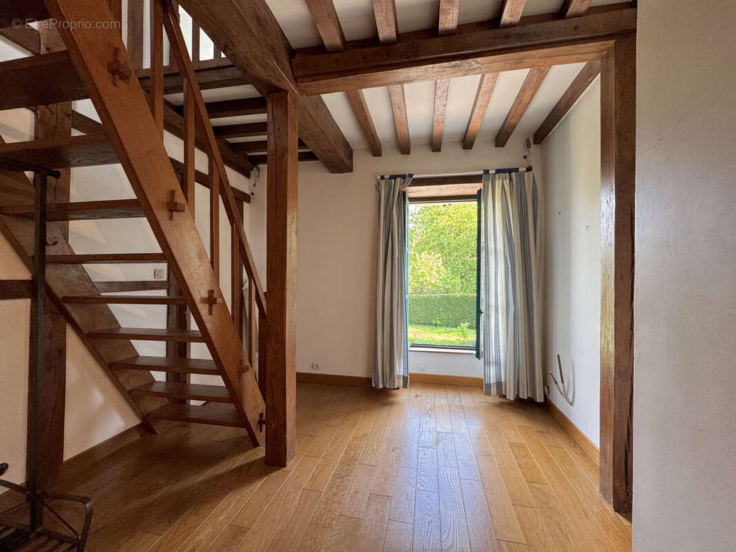 Maison à TILLY-SUR-SEULLES
