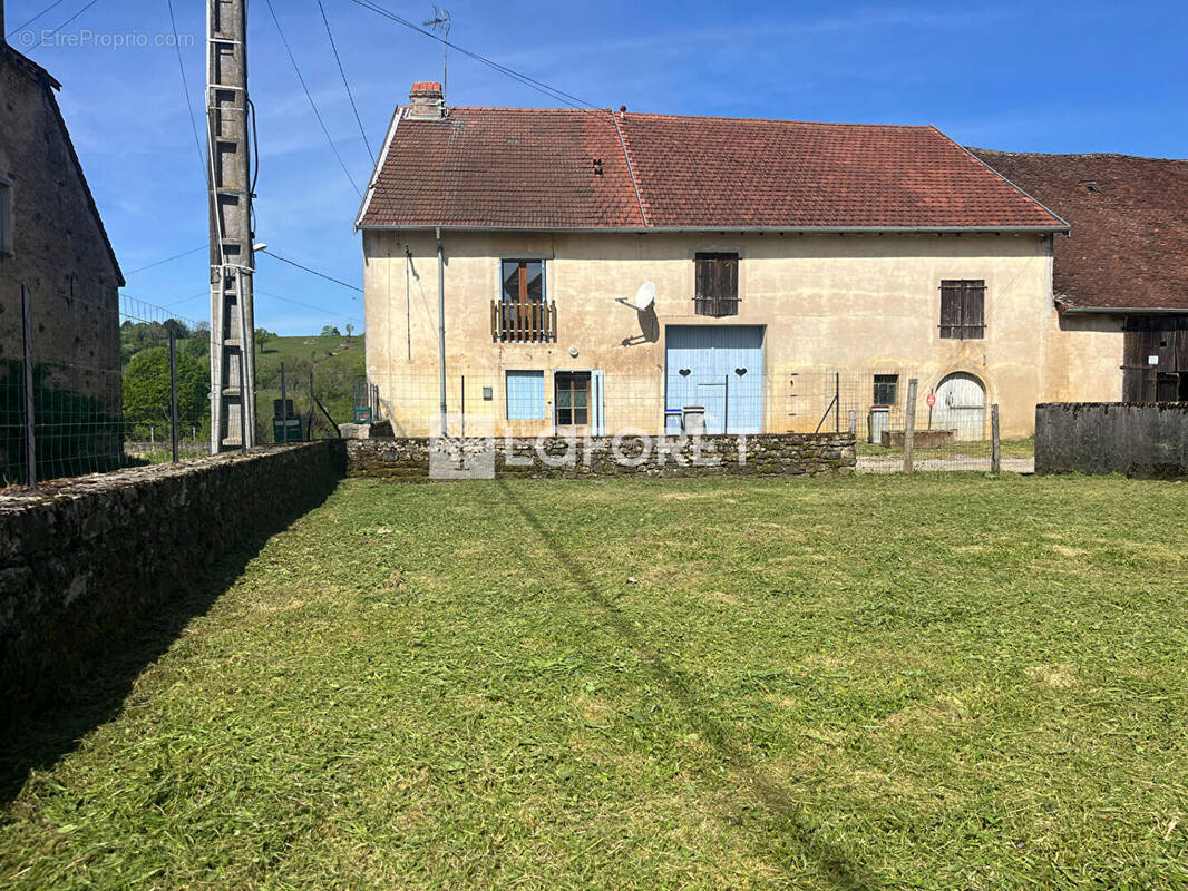 Maison à LONS-LE-SAUNIER