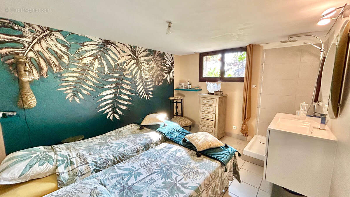 Maison à MONTESQUIEU-DES-ALBERES