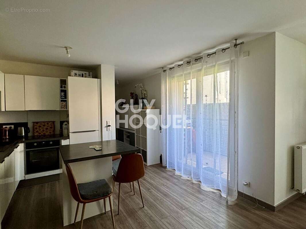 Appartement à ATHIS-MONS