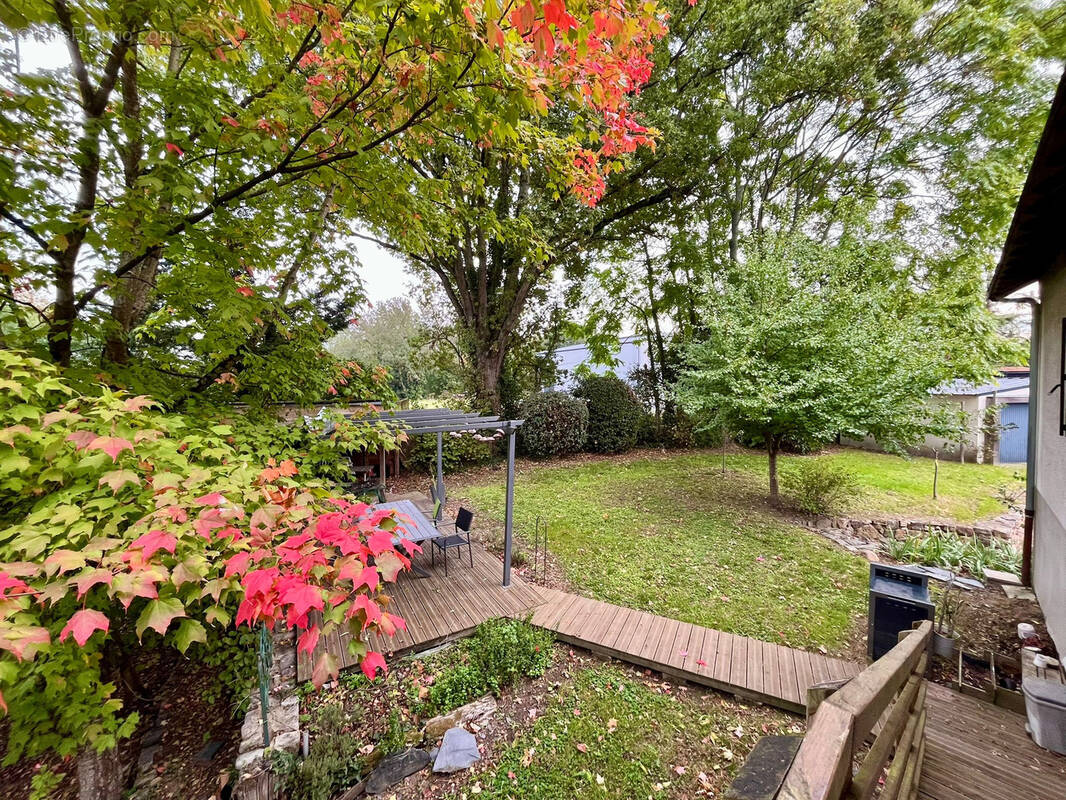 Maison à LES PONTS-DE-CE