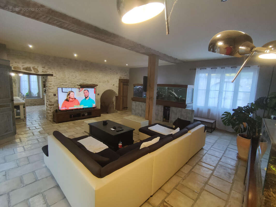 Maison à CREPY-EN-VALOIS