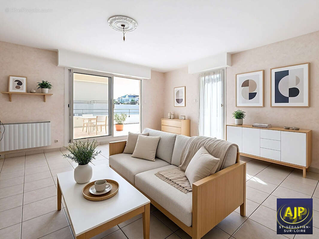 Appartement à SAINT-SEBASTIEN-SUR-LOIRE