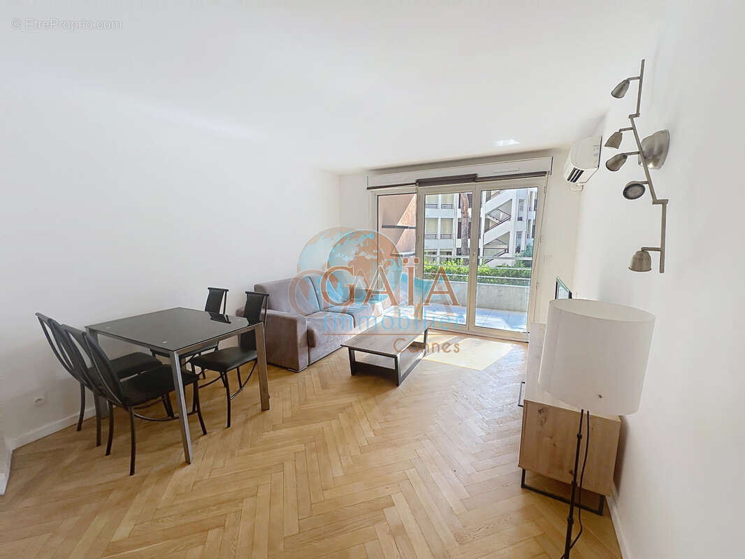 Cannes montfleury 2p 39m2 terrasse parking bon etat  5 minutes de la croisette - photo 3