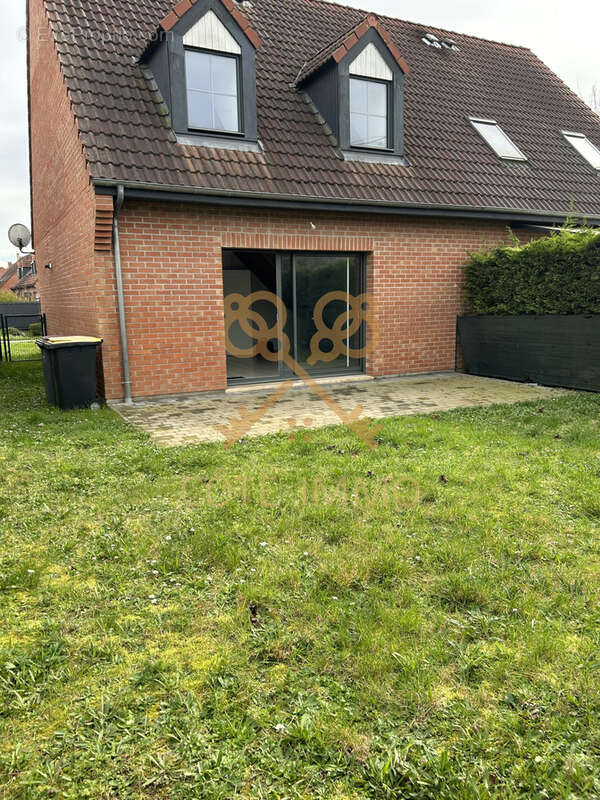 Maison à COURRIERES