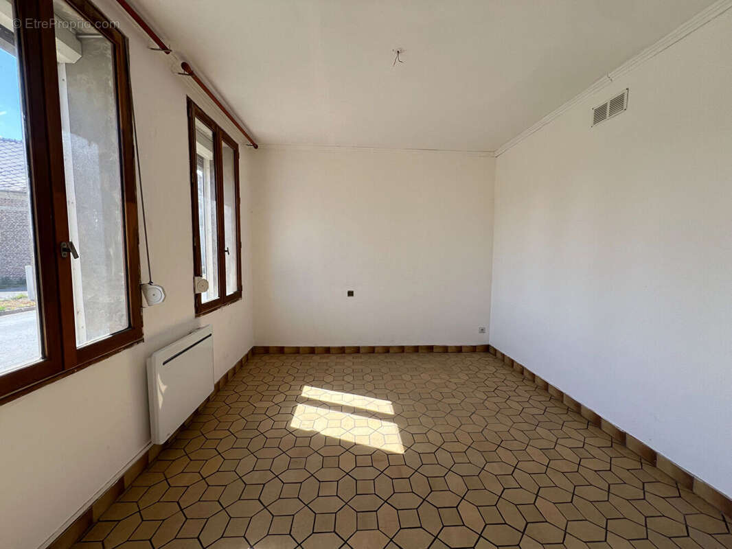 Maison à ANGUILCOURT-LE-SART