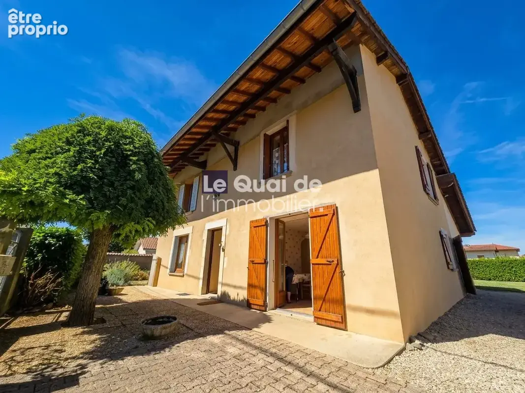 Photo Maison à Brezins au prix de 279 000€
