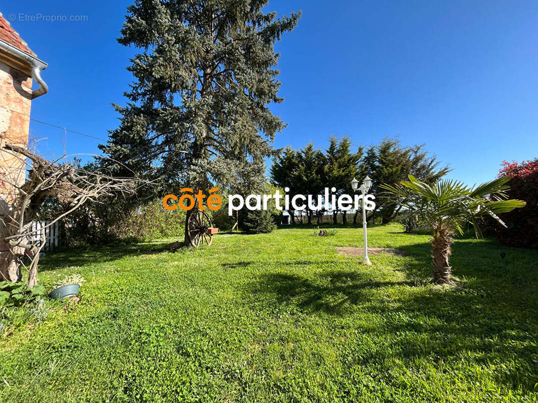 Maison à SAINT-VITTE