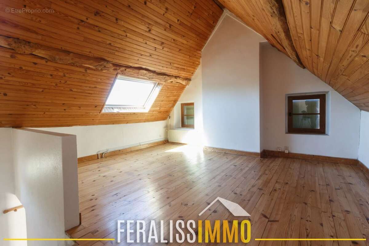 Maison à VAUX-SUR-SEINE