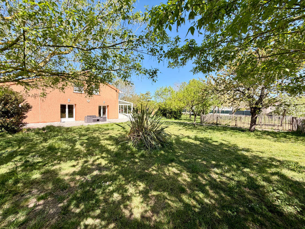 Maison à BUZET-SUR-TARN
