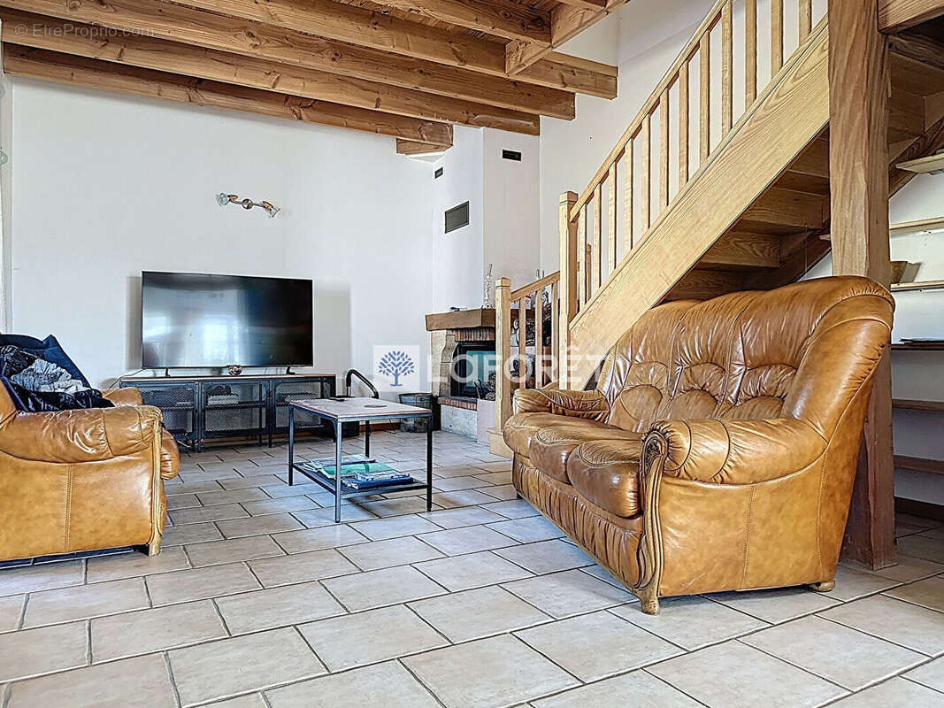 Maison à SAINT-LOUP-LAMAIRE