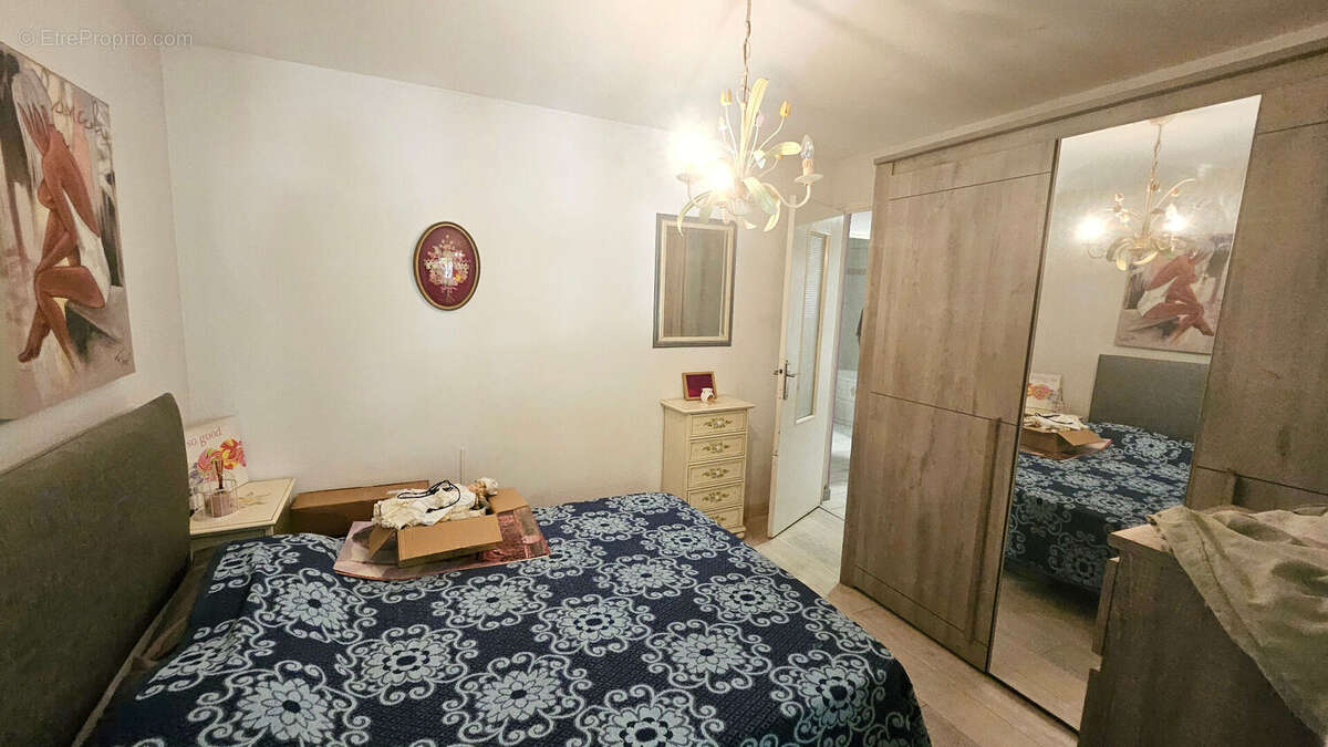 Bas de villa avec jardin privatif de 613 m² ? Fort potentiel ! - photo 8