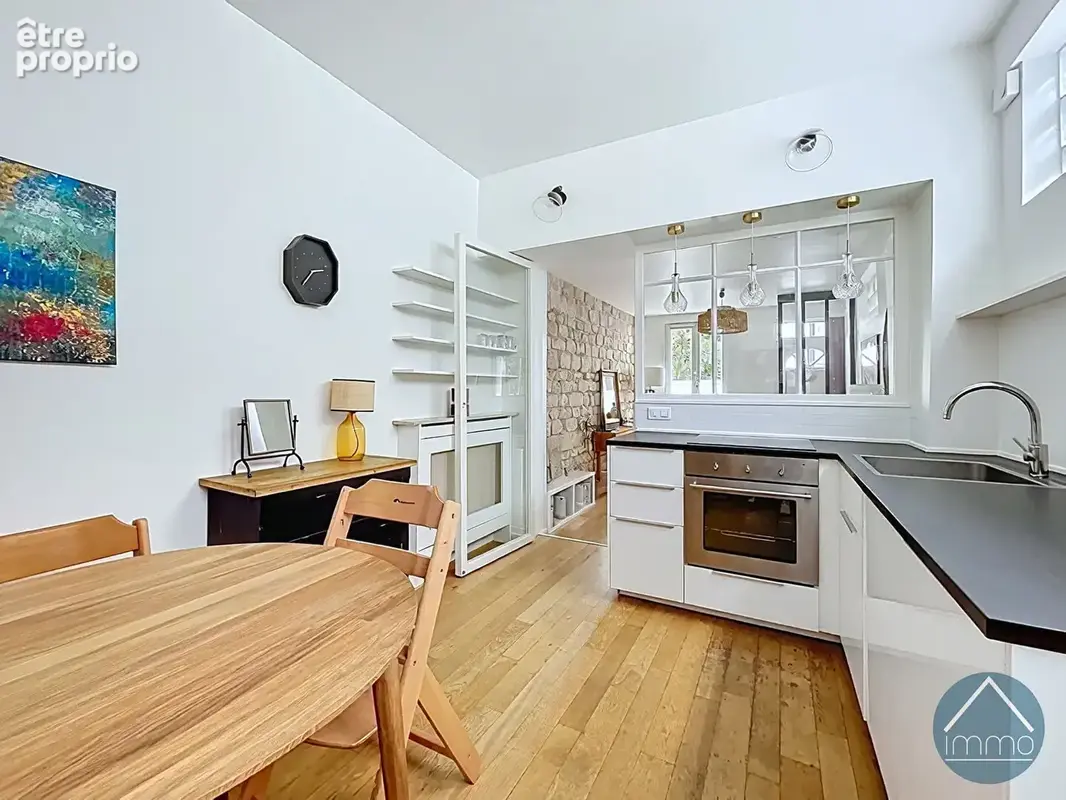 Quartier Bac - Maison de ville - Extérieur de 11.57m² - photo 2