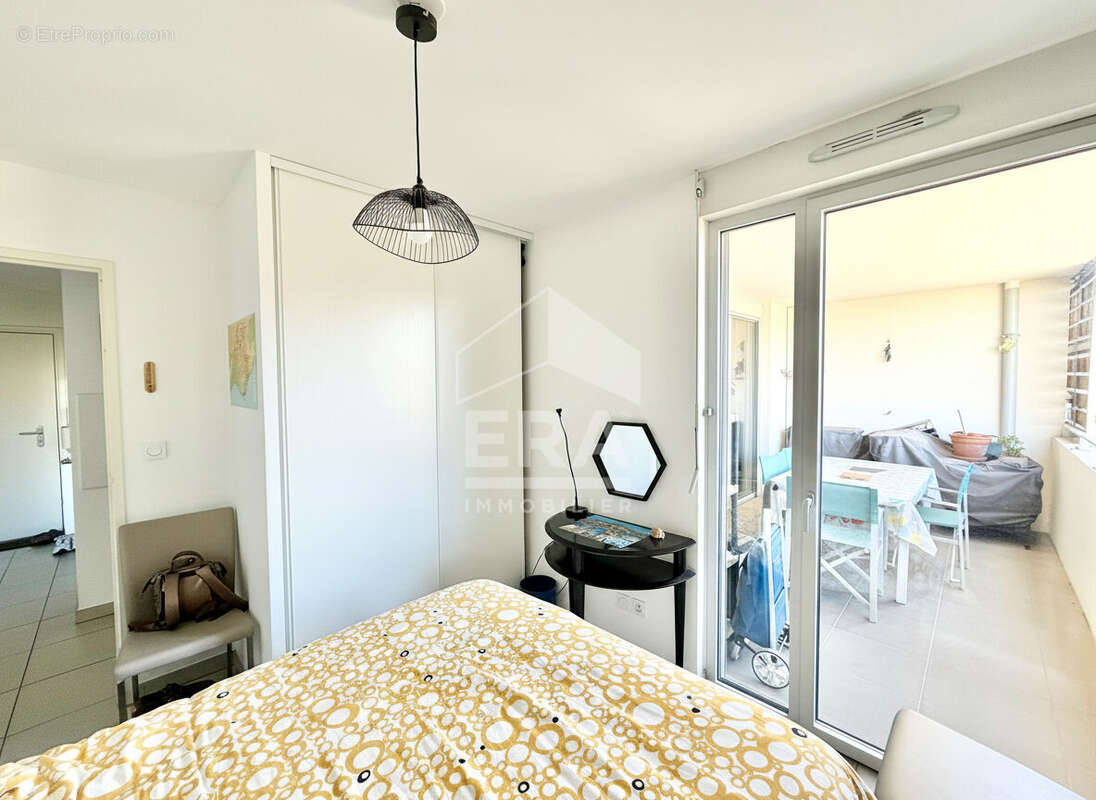 Appartement à MARSEILLE-5E