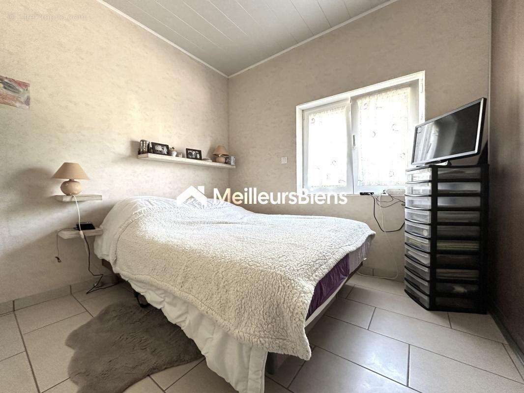 Maison de 1971  avec extension de 2010 avec entrée indépendante - photo 10