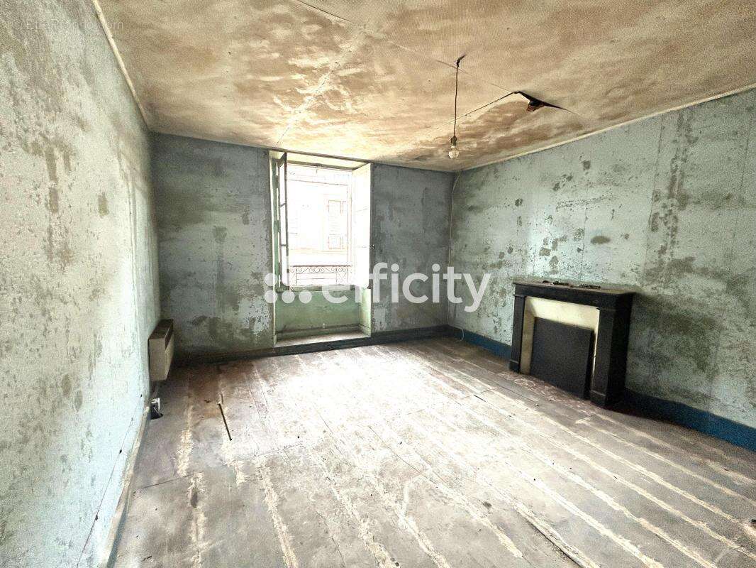 Appartement à SAUZE-VAUSSAIS