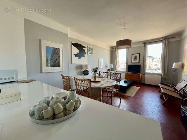 Appartement à MARSEILLE-2E