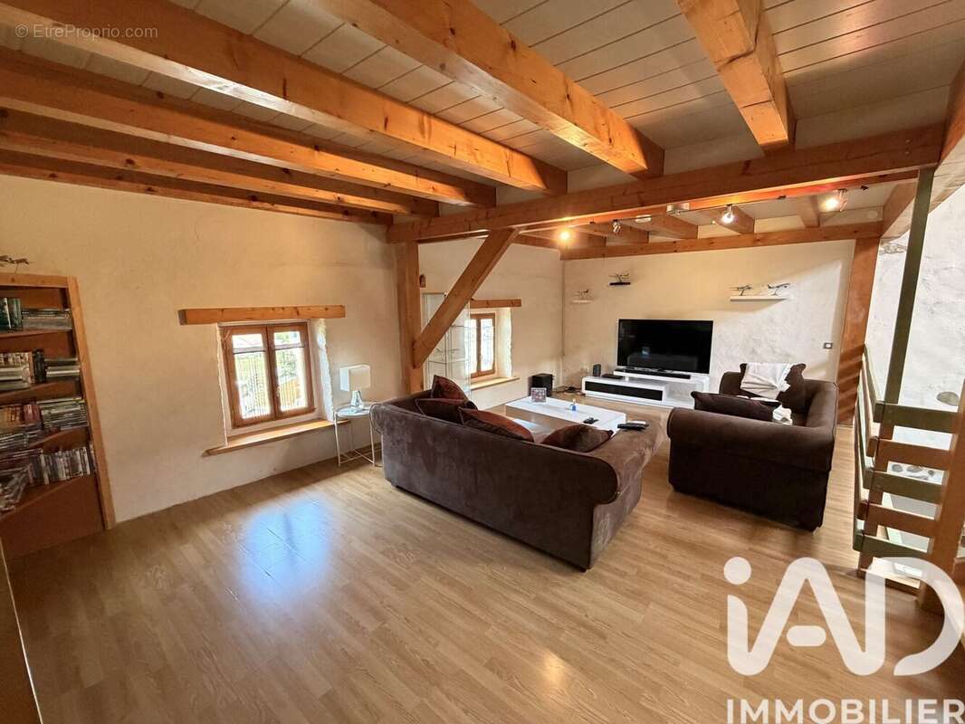 Maison 171 m² à Minzier  - photo 6