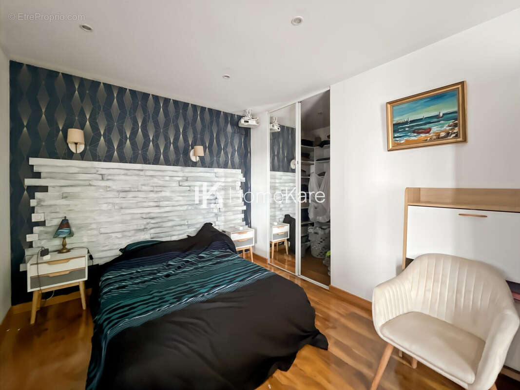 Appartement 118 m² à Cenon  - photo 5