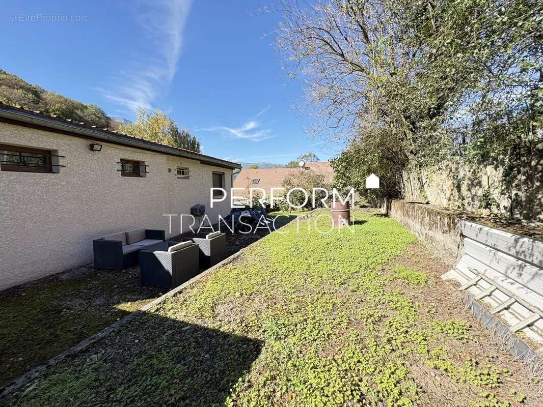 Maison à ECHIROLLES