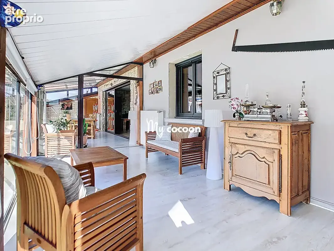 Maison - T5 - 141 m² - photo 9
