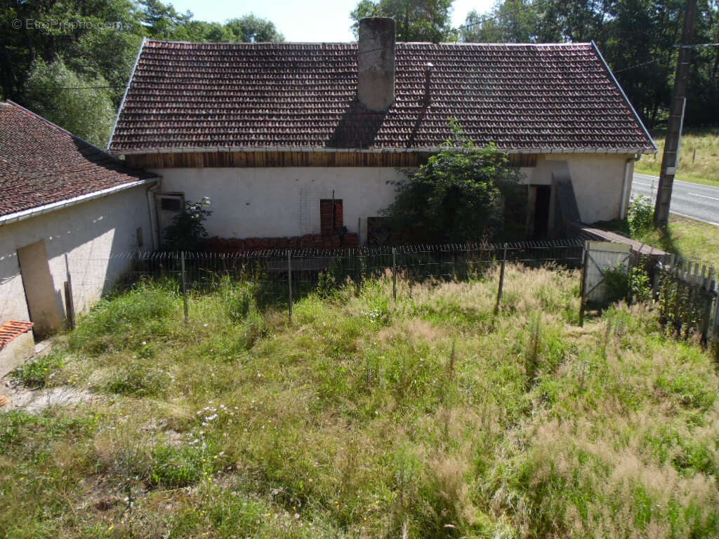 Maison à LE MONT