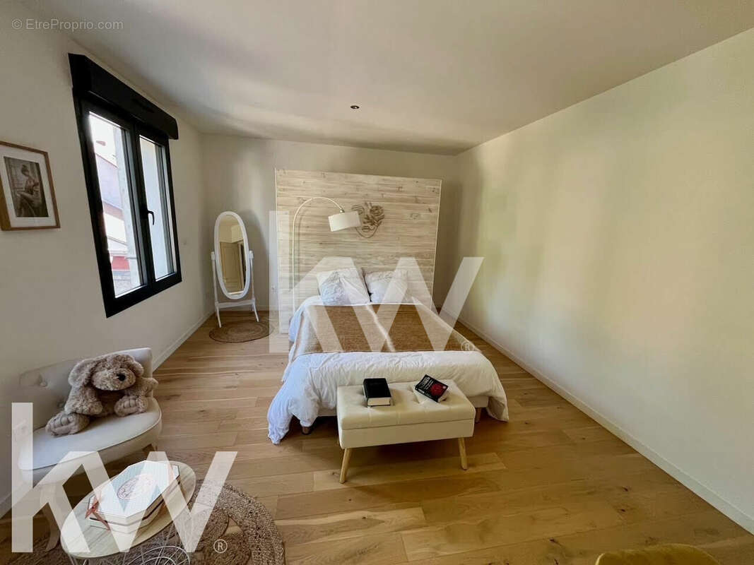 Appartement 153 m² à Saint-Hilaire-Saint-Mesmin  - photo 6