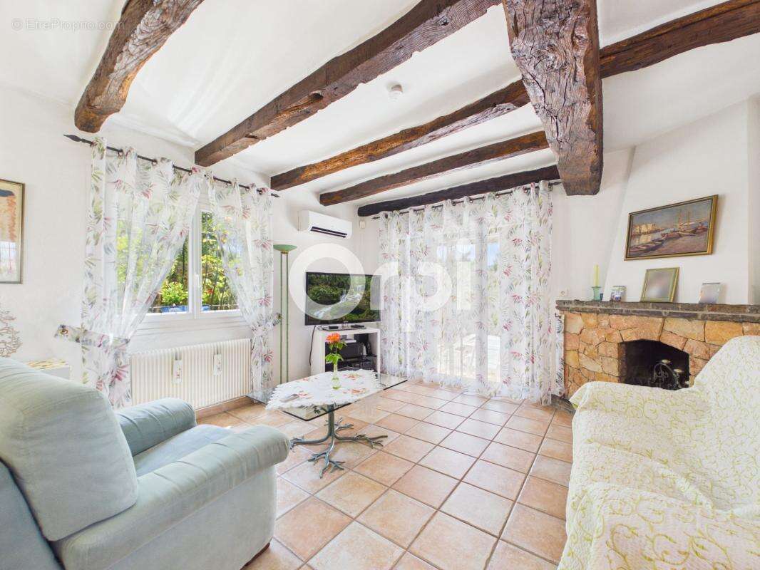 Maison à MANDELIEU-LA-NAPOULE