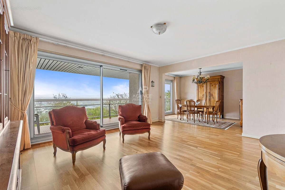 Appartement à SAINT-GERMAIN-EN-LAYE