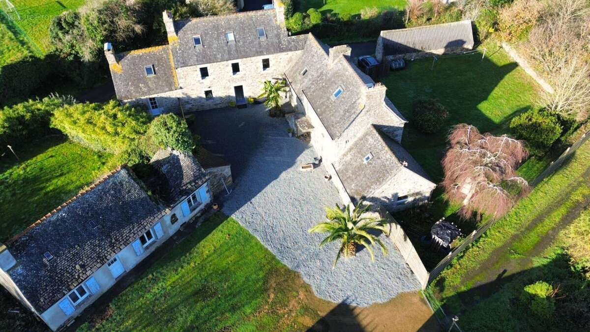 Maison à PLOUEZOC'H