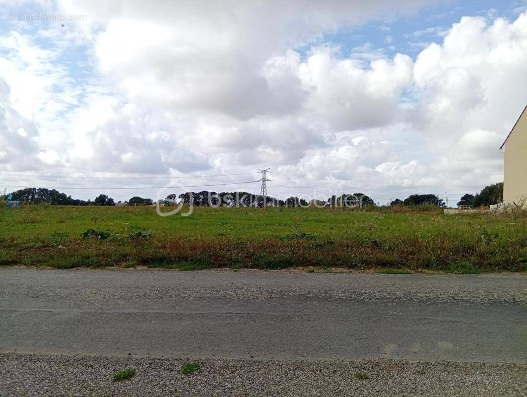 Terrain à RESSONS-L&#039;ABBAYE