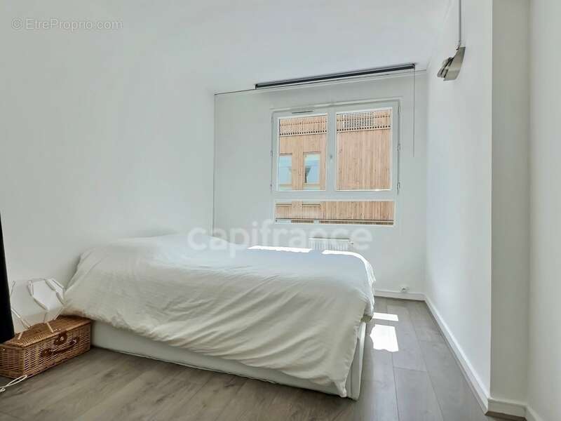 Appartement à vendre 2 pièces 48,70 m² PARIS 20EME ARRONDISSEMENT (75) en excellent état au sein d'une résidence standing - photo 11