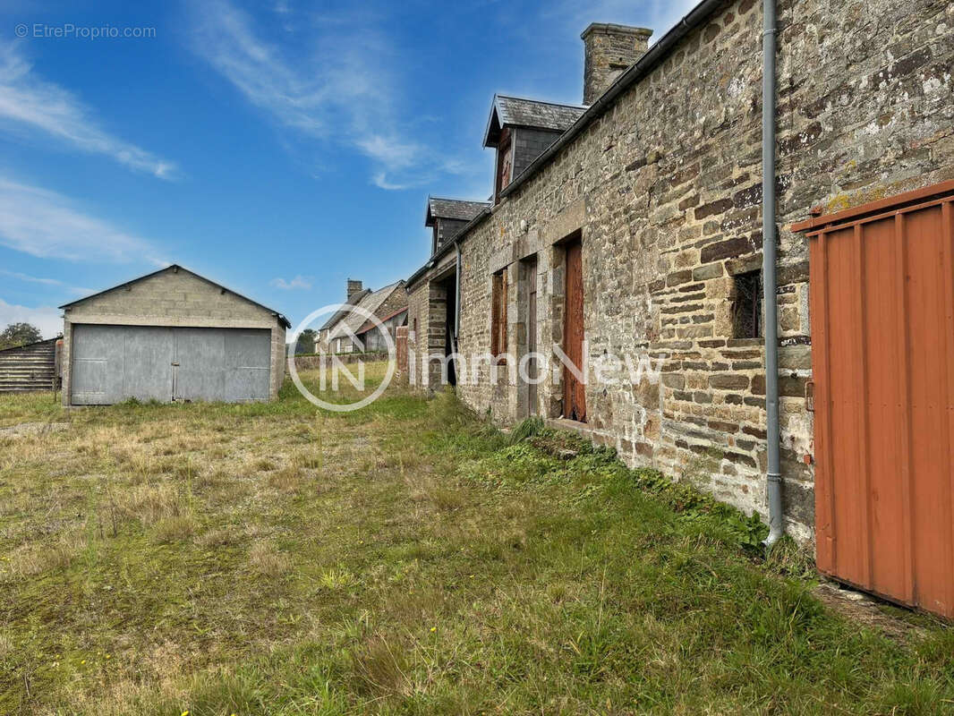 Authentique longere a renover de 159 m2 au sol sur terrain d environ 2600 m2 - photo 9