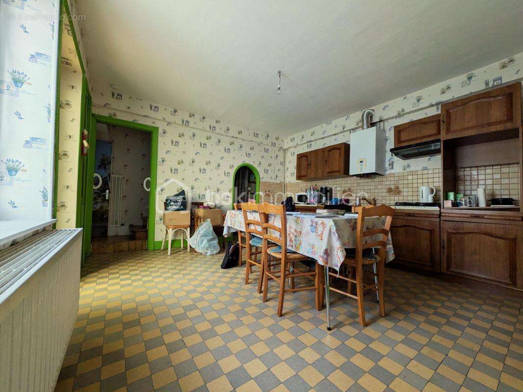 Maison à Reims avec jardin, véranda et garage - photo 3