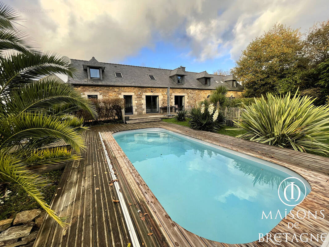 Maison à RIEC-SUR-BELON