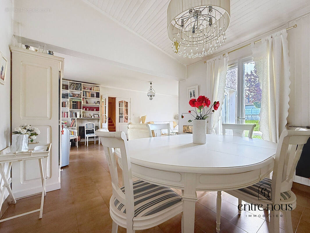 Photo 1 - Maison à BOURGOIN-JALLIEU