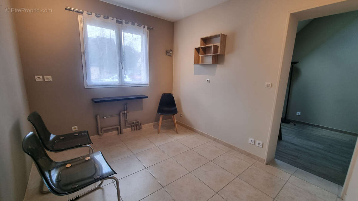 Commerce à SAINT-GERMAIN-LA-BLANCHE-HERBE