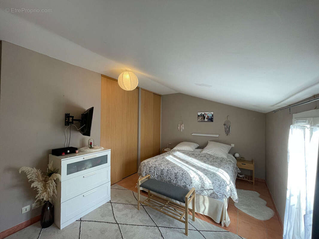 Maison à LORIOL-DU-COMTAT