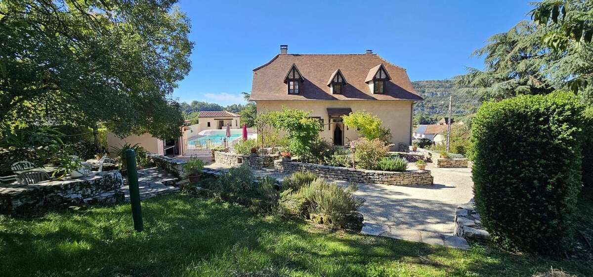 Maison à SALVAGNAC-CAJARC