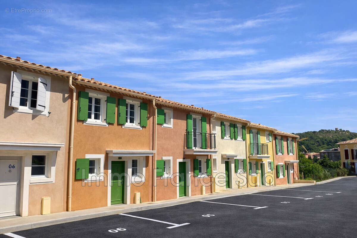 Maison à LA GARDE-FREINET