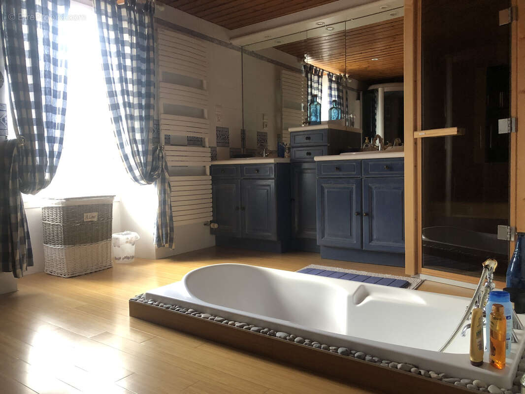 Appartement à SAINT-CLAUDE