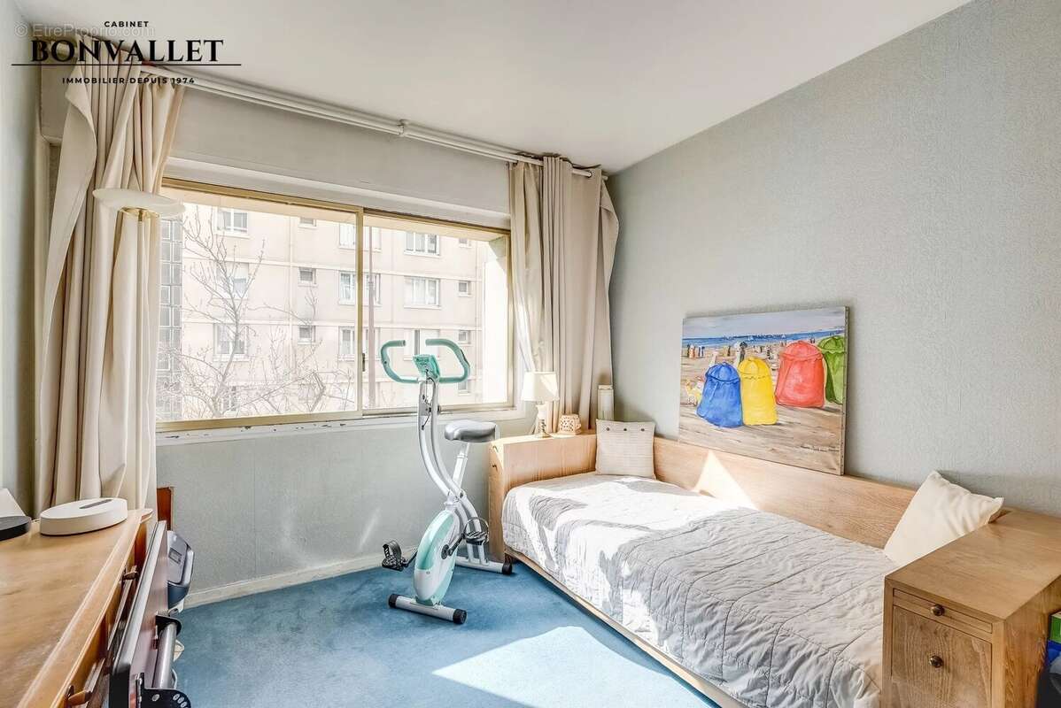 Appartement à PARIS-15E