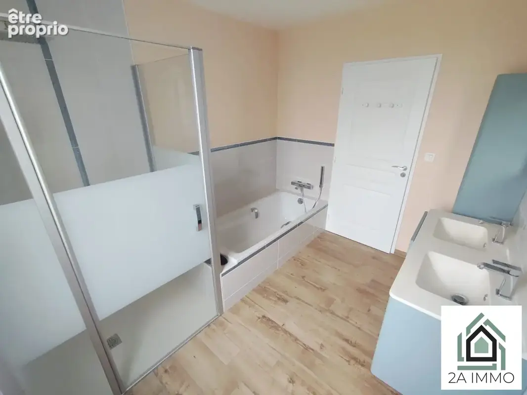 Maison 5 pièces 141 m² à vendre à Pontaumur (63380) - photo 7