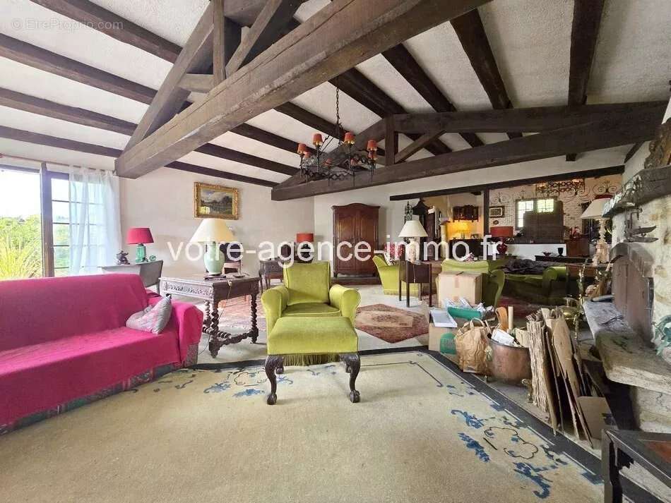Maison à LA GAUDE