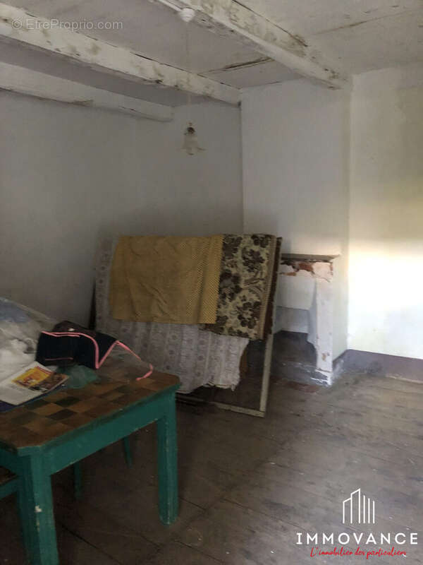 Maison à SAINT-JEAN-DU-BRUEL